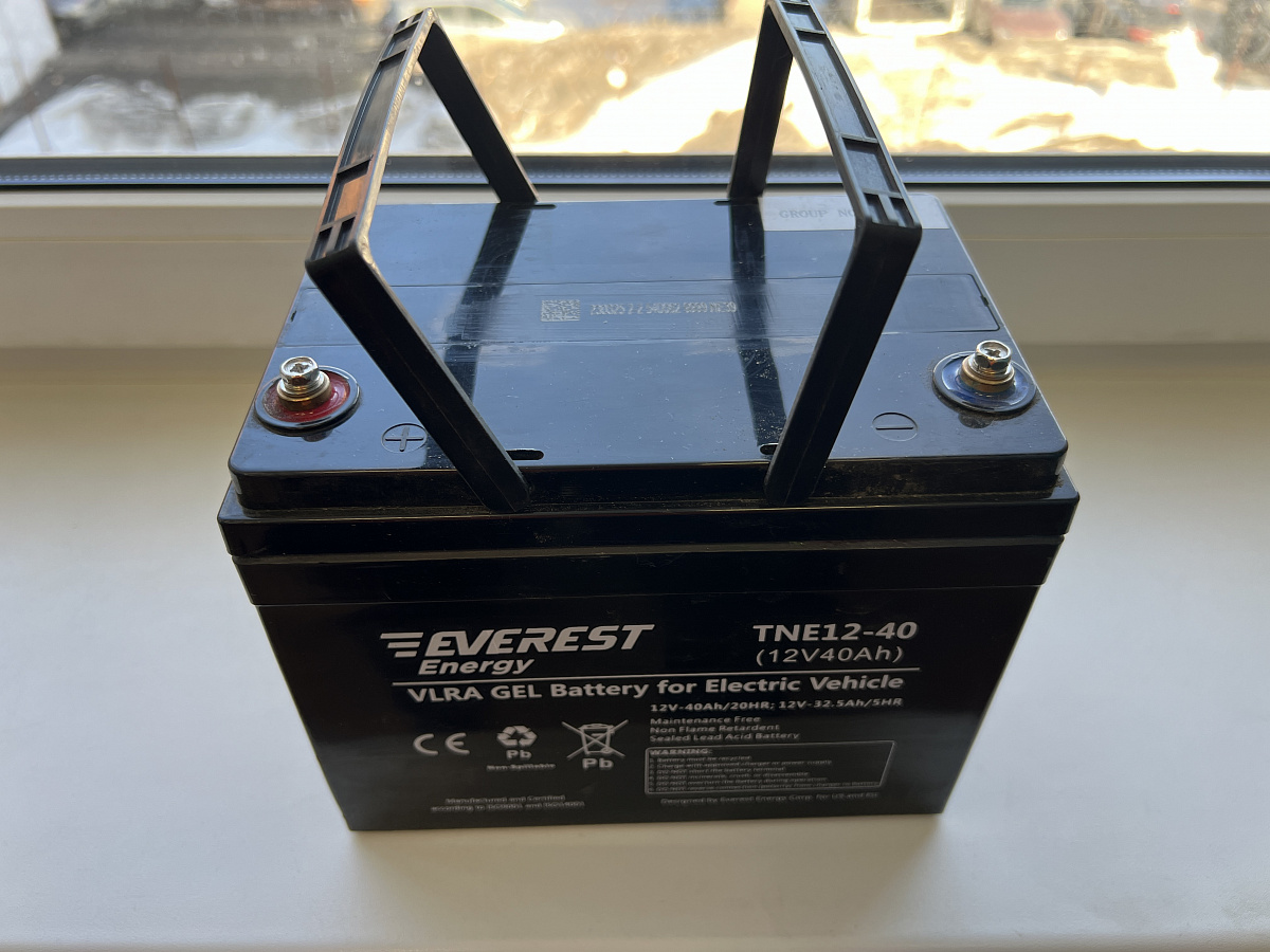 Everest TNE 12-40 - тяговый гелевый аккумулятор (12 В, 34 А/ч)