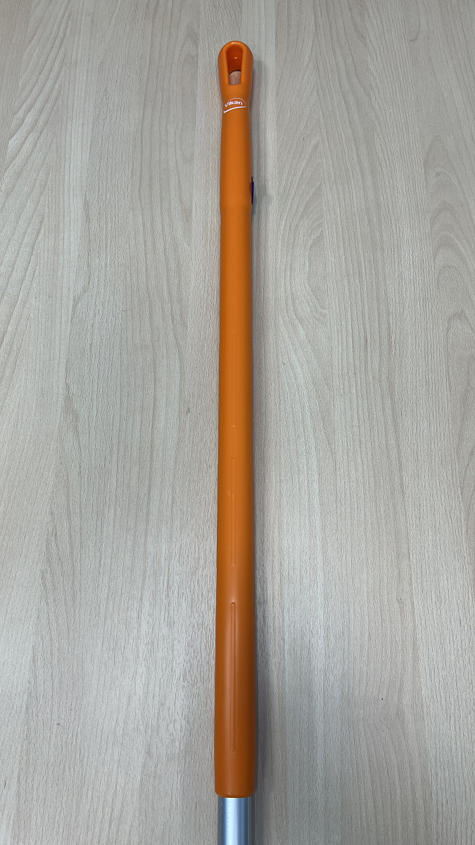 Рукоятка Vikan эргономичная алюминиевая, Ø 31 мм, длина 1510 мм, оранжевая