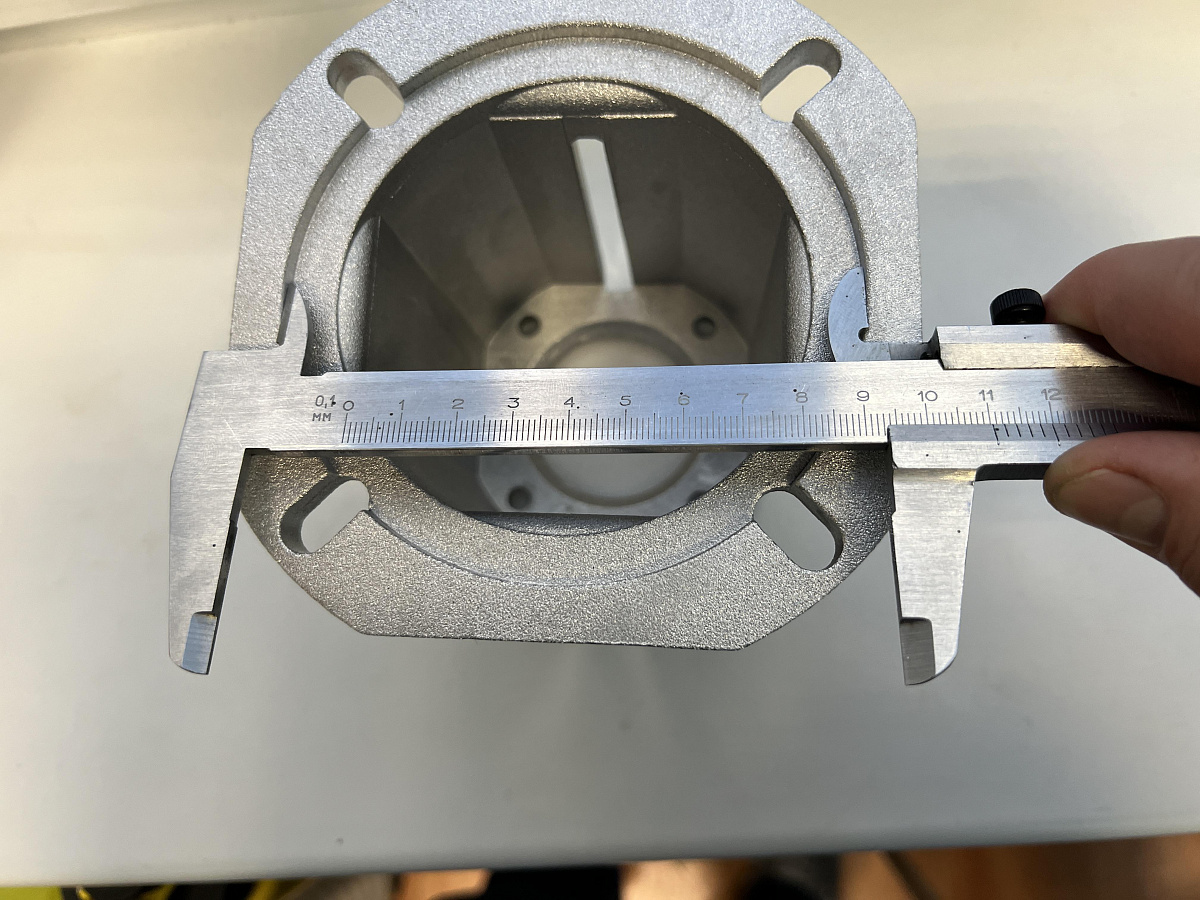 Фланец Interpump ZG044 для электродвигателей