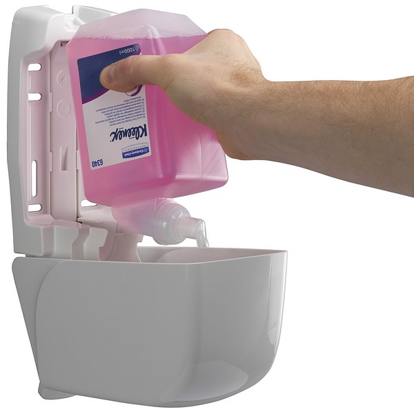 Пенное мыло для рук Kimberly-Clark Professional  в кассетах Scott Essential лосьон для рук (6 кассет x 1 литр)